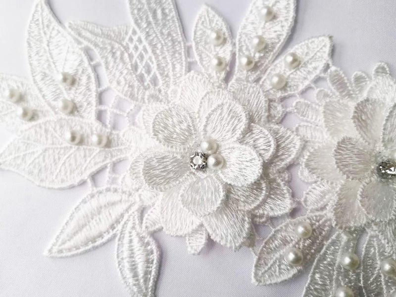Ruinuo 3D Lace Beads Flower Applique Patches Sew on Patches Embroidery Appliques Rhinestone Sewing Wedding Dress Collar Decor White - Image 4